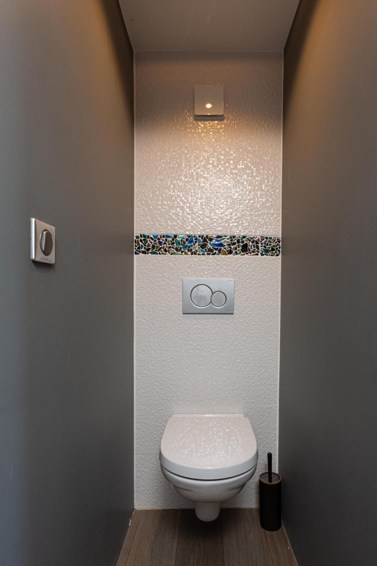 Gites Spa Strasbourg - Studio Romantique, Jacuzzi, Sauna, Terrasse Privee Furdenheim Екстериор снимка